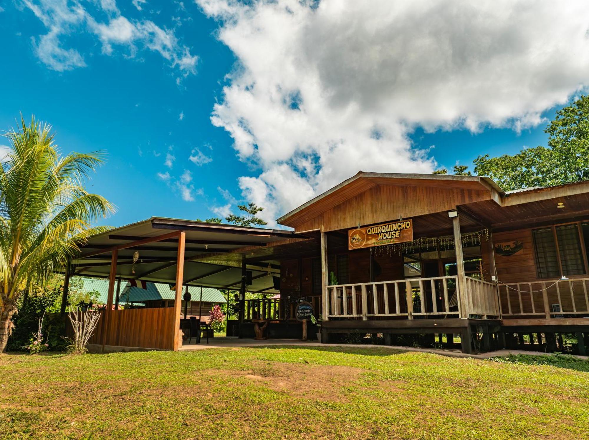 Quirquincho House Lodge Puerto Maldonado Exterior photo